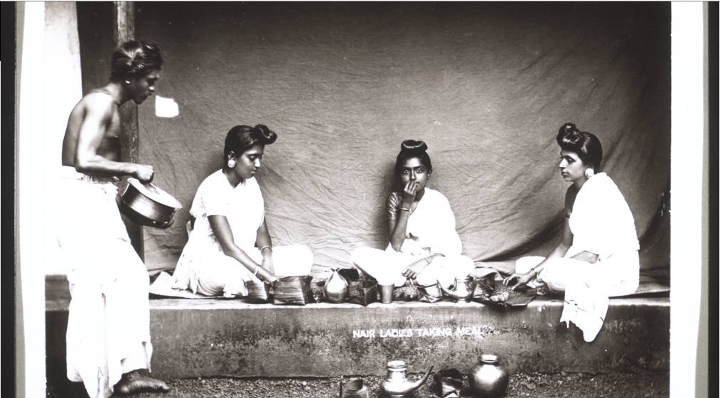 20130226043641!Geographic_subject_,_Najer_-caste_-_people_-_Nayar_women_having_meal
